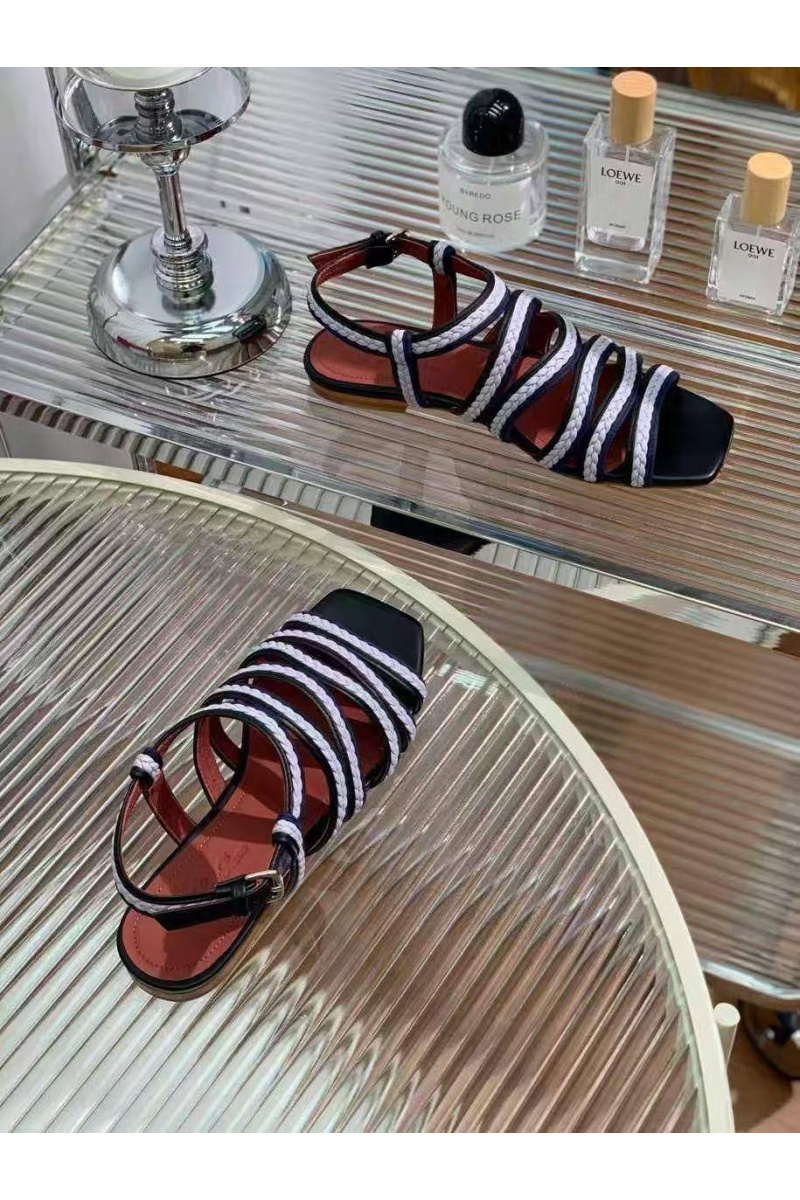 Loro Piana Женские кожаные сандалии 