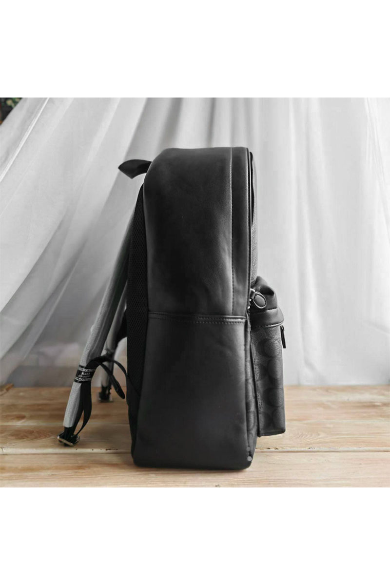 Coach Кожаный рюкзак Coach monogram 39x30 см