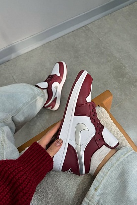 Кроссовки Air Jordan 1 Low "Bordeaux"