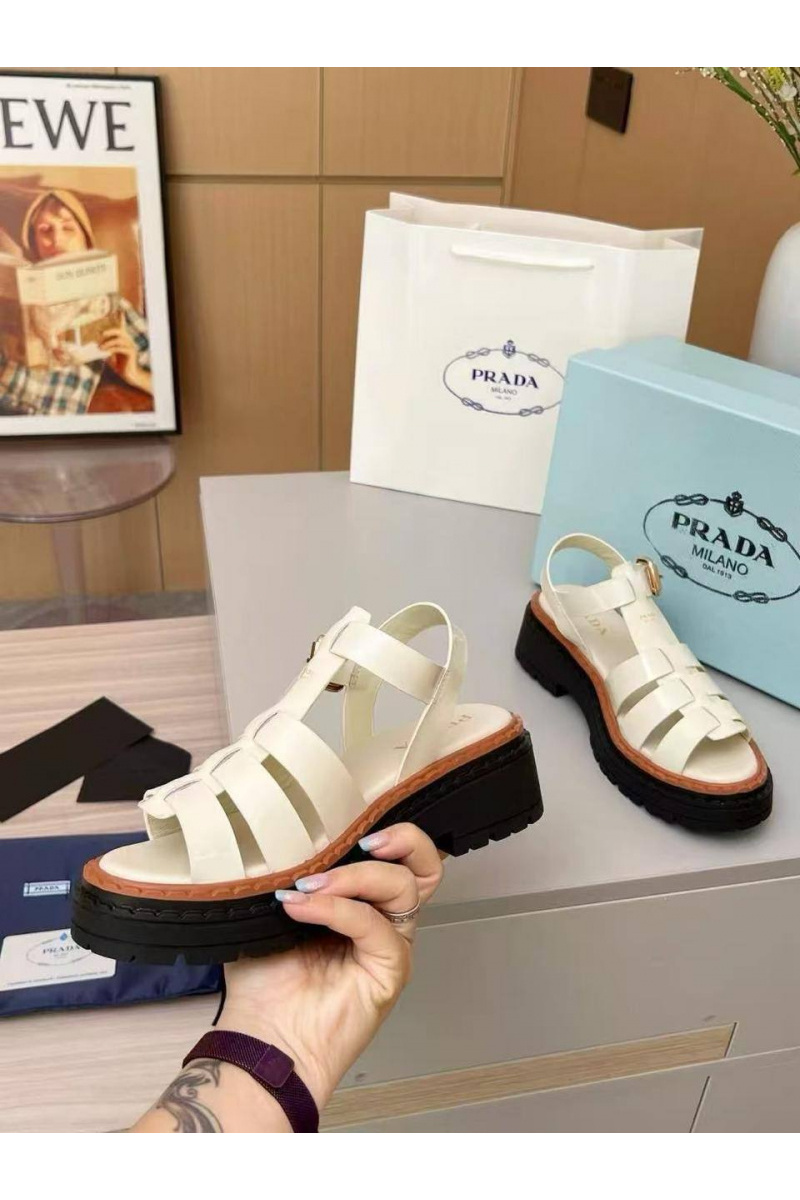 Prada Женские кожаные сандалии на платформе Fisherman