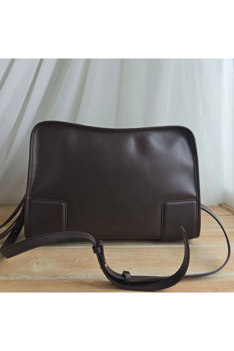 Loewe Кожаная сумка Amazona 27x18 см