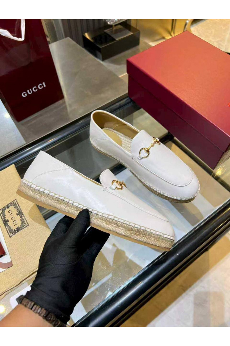 Gucci Женские кожаные лоферы GG Horsebit premium