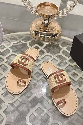 Женские кожаные шлёпанцы  premium