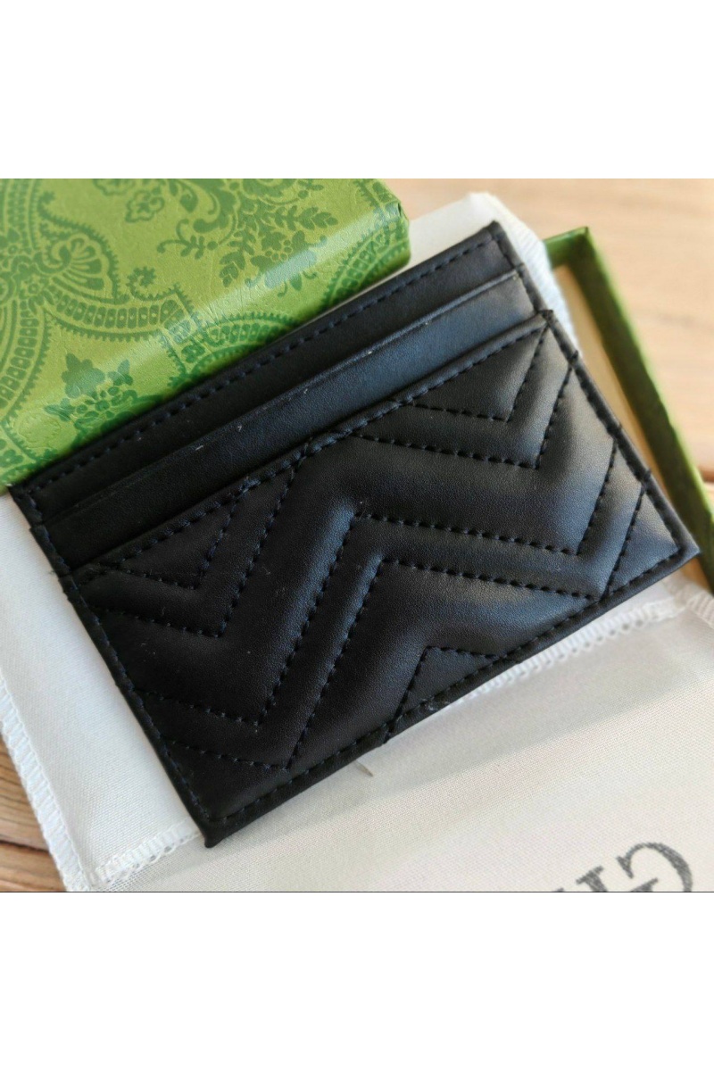 Gucci Кожаный чёрный кардхолдер GG logo-plaque 10x7 см - Black