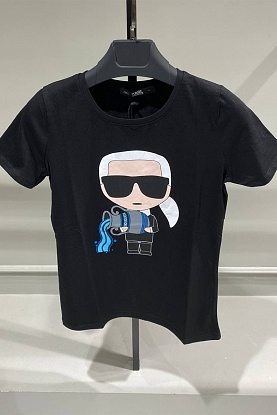 Женская чёрная футболка "Aquarius"