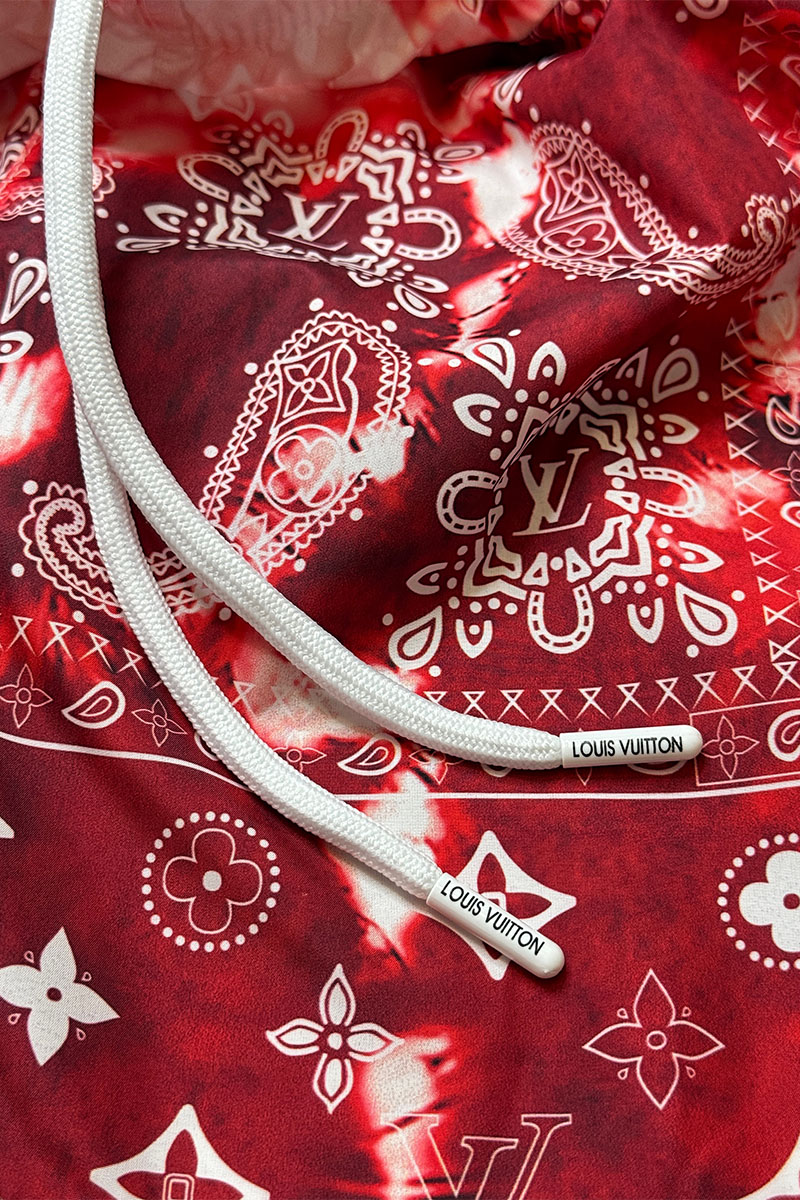 Lоuis Vuittоn Мужские красные шорты monogram bandana 