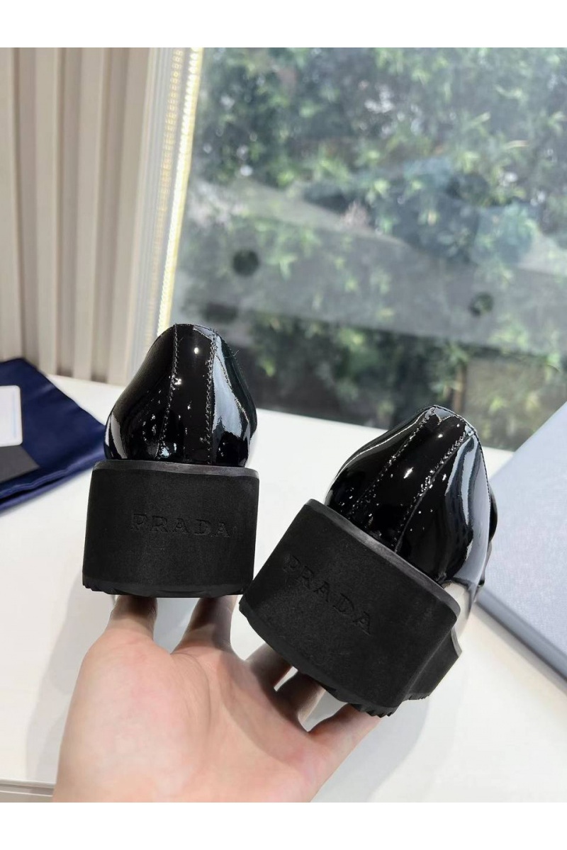 Prada Женские кожаные лоферы Premium - Black