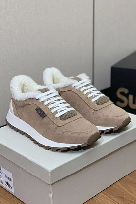 Женские замшевые кроссовки с мехом premium