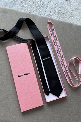 Галстук MIU MIU чёрного цвета