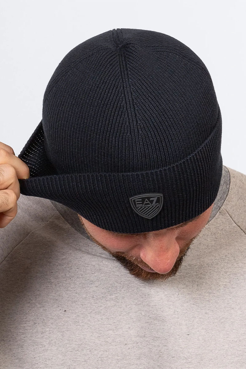 Emporio Armani EA7 Шапка синего цвета Mountain U Shield 