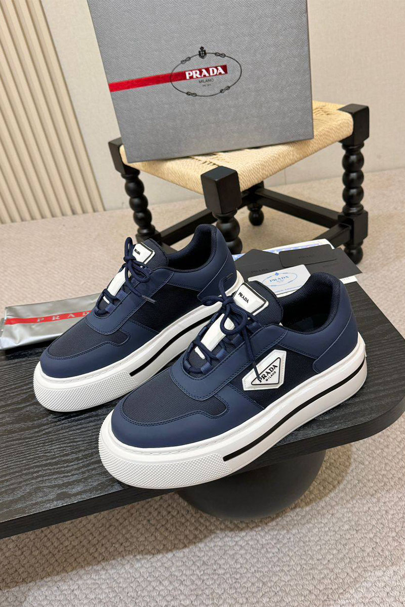 Prada Комбинированные кроссовки logo-plaque