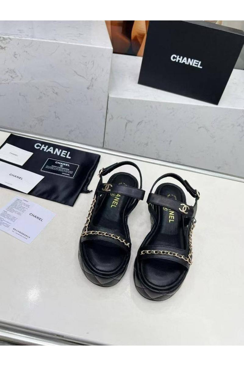 Chаnеl Женские кожаные сандалии чёрного цвета 